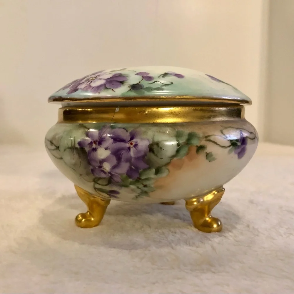 Porcelain Floral Pattern Hair Receiver GUC